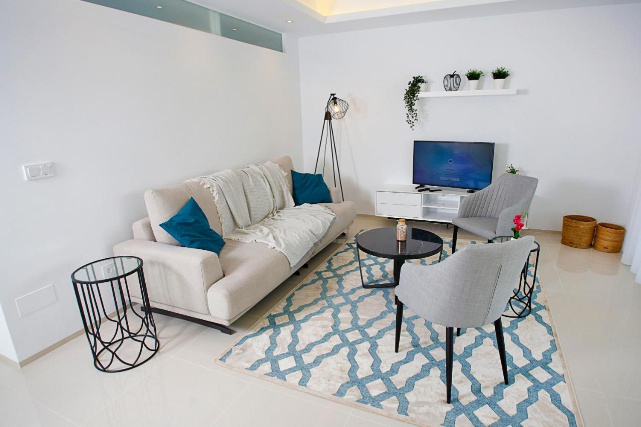 Fortuna 15 - Apartamento Con Azotea Privada Y Piscina Рохалес Экстерьер фото